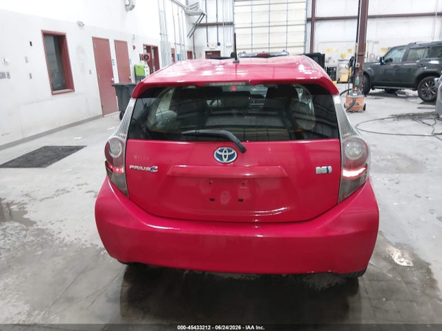 Toyota Prius C Two 2014 JTDKDTB30E1571544 Image 16