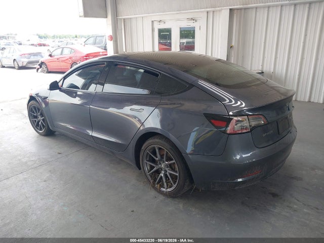 Tesla Model 3 Standard Range Plus Rear-wheel Drive 2021 5YJ3E1EA8MF045443 Image 3
