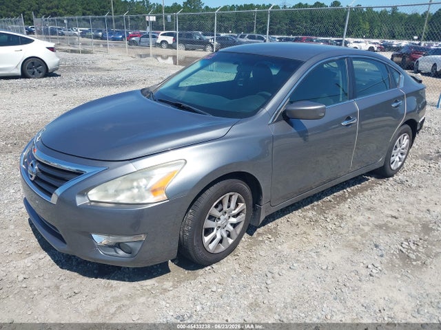 Nissan Altima 2.5 S 2015 1N4AL3AP6FC431402 Image 2