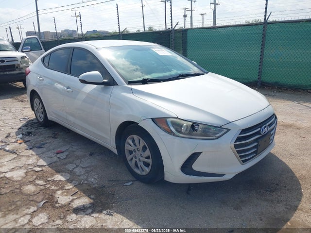 2017 5NPD74LF3HH160375 main image