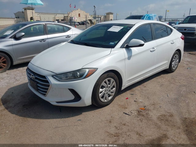 Hyundai ELANTRA SE 2017 5NPD74LF3HH160375 Image 2