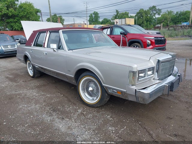 Продажа на аукционе авто 1988 Lincoln Town Car Signature, vin: 1LNBM82F2JY761673, номер лота: 45433355