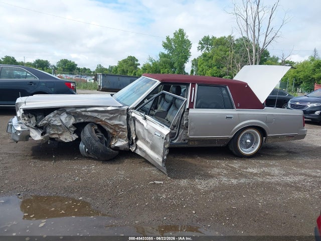 Продажа на аукционе авто 1988 Lincoln Town Car Signature, vin: 1LNBM82F2JY761673, номер лота: 45433355