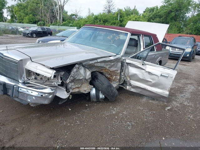 Продажа на аукционе авто 1988 Lincoln Town Car Signature, vin: 1LNBM82F2JY761673, номер лота: 45433355