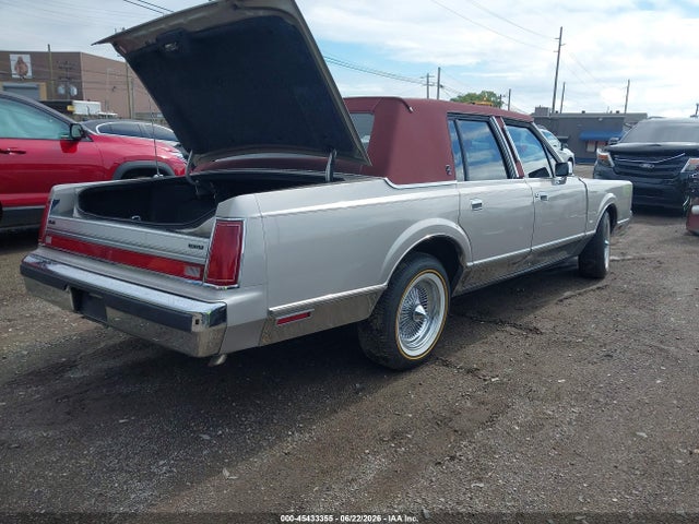 Продажа на аукционе авто 1988 Lincoln Town Car Signature, vin: 1LNBM82F2JY761673, номер лота: 45433355