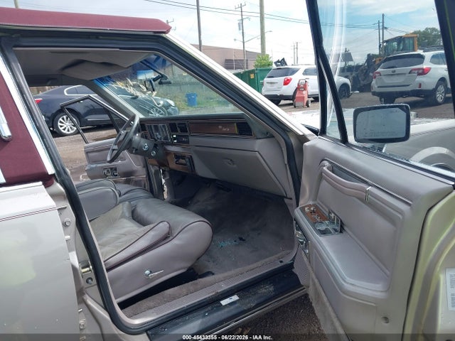 Продажа на аукционе авто 1988 Lincoln Town Car Signature, vin: 1LNBM82F2JY761673, номер лота: 45433355