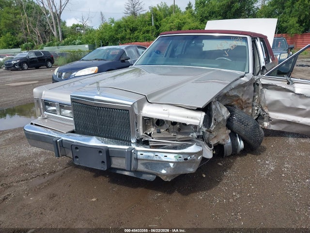 Продажа на аукционе авто 1988 Lincoln Town Car Signature, vin: 1LNBM82F2JY761673, номер лота: 45433355