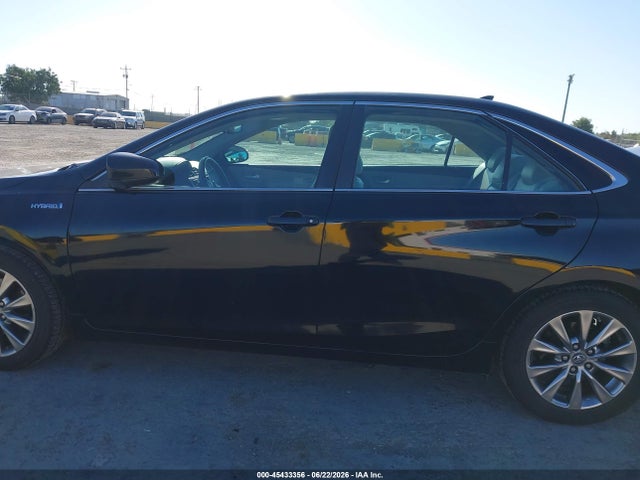 4T1BD1FK0HU207757 Toyota Camry Hybrid Xle