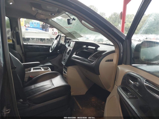 2014 Chrysler Town & Country Touring მანქანა იყიდება აუქციონზე, vin: 2C4RC1BG5ER124566, აუქციონის ნომერი: 45433360