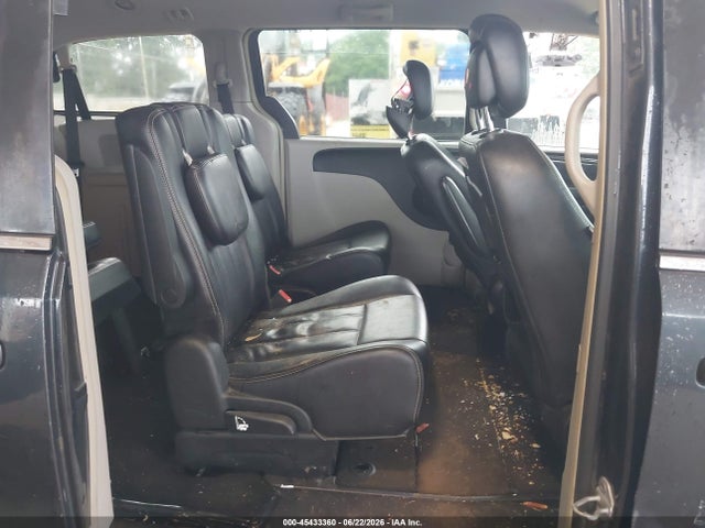 2014 Chrysler Town & Country Touring მანქანა იყიდება აუქციონზე, vin: 2C4RC1BG5ER124566, აუქციონის ნომერი: 45433360
