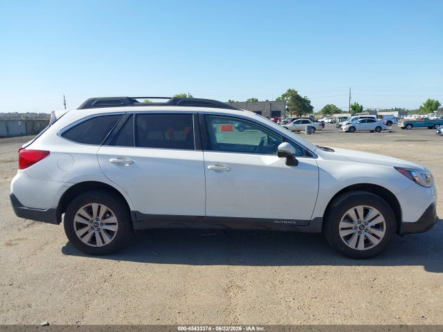 Subaru Outback 2.5i Premium 2018 4S4BSAFCXJ3331819 Image 13