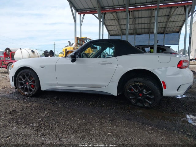 Aukcja sprzedaży 2017 Fiat 124 Spider Elaborazione Abarth, vin: JC1NFAEK8H0114583, numer aukcji: 45433403