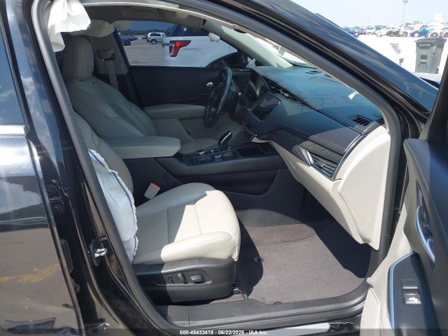 45433418 :رقم المزاد ، 1GYFZCR42LF024190 vin ، 2020 Cadillac Xt4 Fwd Premium Luxury مزاد بيع