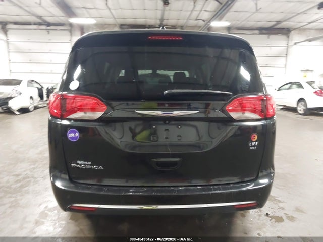 45433427 :رقم المزاد ، 2C4RC1BG1HR763502 vin ، 2017 Chrysler Pacifica Touring-l مزاد بيع