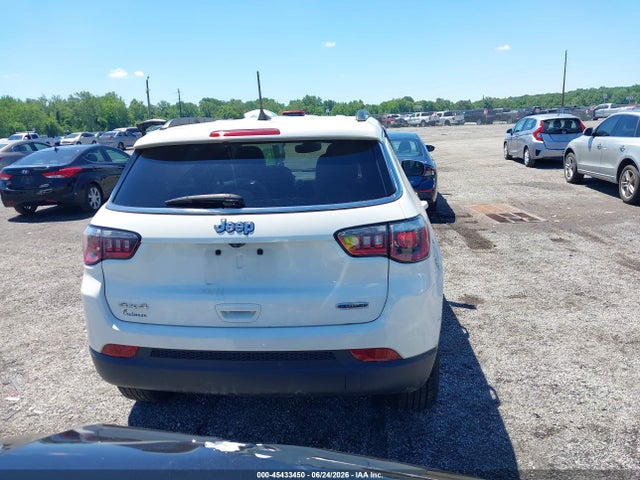 2019 Jeep Compass Latitude 4x4 მანქანა იყიდება აუქციონზე, vin: 3C4NJDBB9KT696257, აუქციონის ნომერი: 45433450