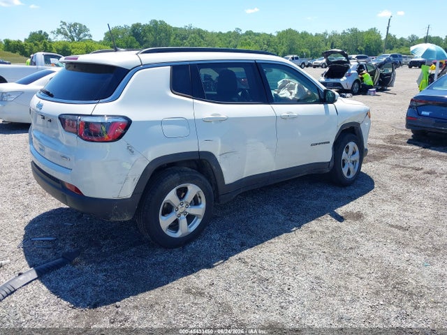 2019 Jeep Compass Latitude 4x4 მანქანა იყიდება აუქციონზე, vin: 3C4NJDBB9KT696257, აუქციონის ნომერი: 45433450
