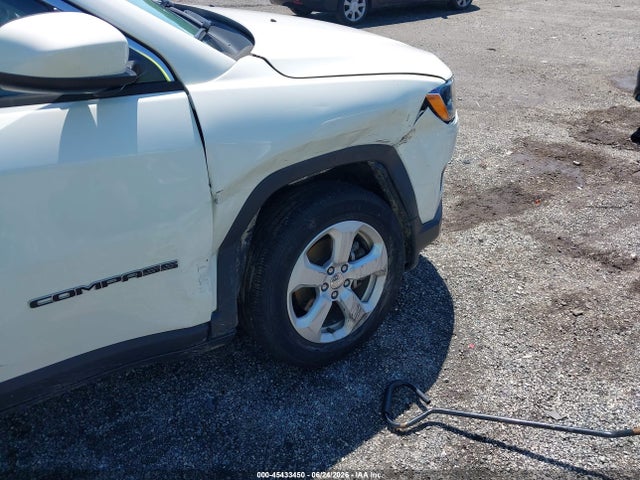 2019 Jeep Compass Latitude 4x4 მანქანა იყიდება აუქციონზე, vin: 3C4NJDBB9KT696257, აუქციონის ნომერი: 45433450