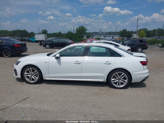 Продаж на аукціоні авто 2022 Audi A4 Premium Plus 45 Tfsi S Line Quattro S Tronic, vin: WAUEAAF47NN014956, номер лоту: 45433466