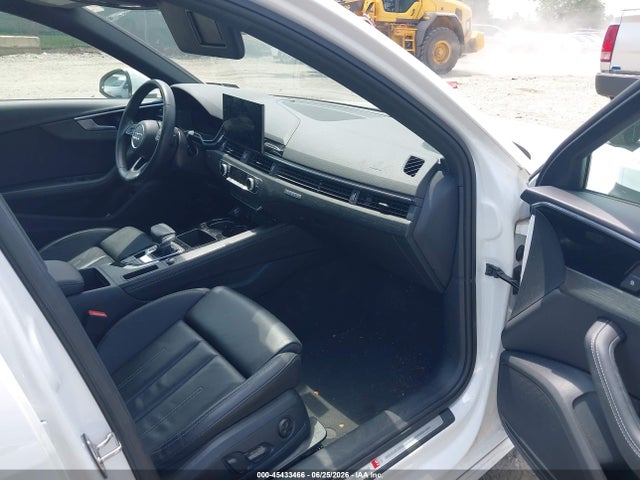 Продаж на аукціоні авто 2022 Audi A4 Premium Plus 45 Tfsi S Line Quattro S Tronic, vin: WAUEAAF47NN014956, номер лоту: 45433466