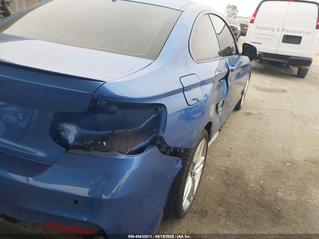 2015 Bmw 228i მანქანა იყიდება აუქციონზე, vin: WBA1F5C55FV256912, აუქციონის ნომერი: 45433511