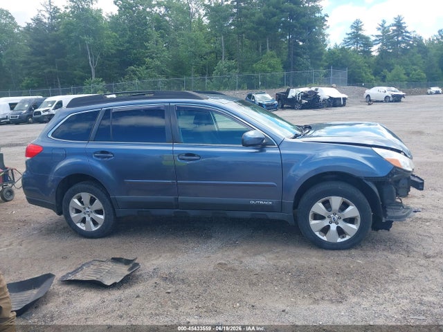 45433559 :رقم المزاد ، 4S4BRBCC3D3225397 vin ، 2013 Subaru Outback 2.5i Premium مزاد بيع