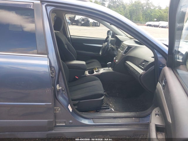 45433559 :رقم المزاد ، 4S4BRBCC3D3225397 vin ، 2013 Subaru Outback 2.5i Premium مزاد بيع