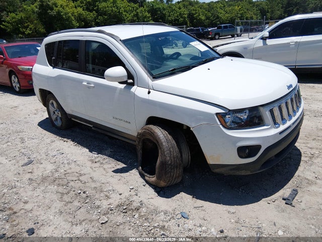 Jeep Compass Latitude 2016 1C4NJDEB8GD790302 Image 1