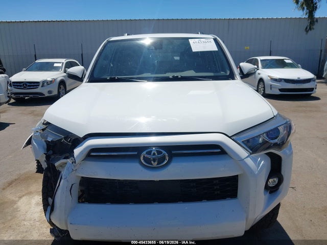 Toyota 4RUNNER SR5 2022 JTEMU5JR3N6006116 Image 13