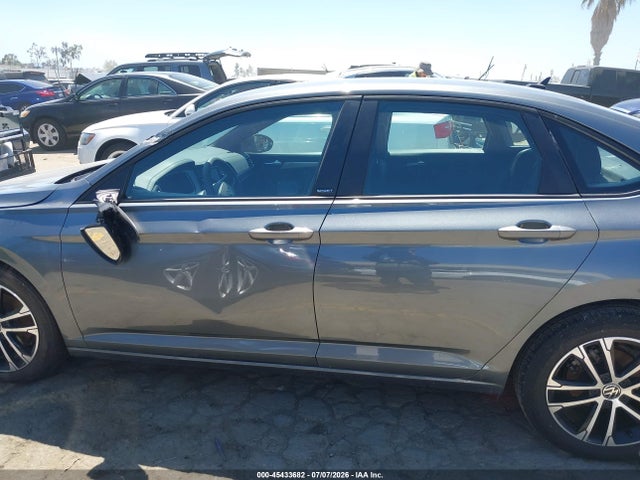3VWBM7BU6PM034941 Volkswagen Jetta 1.5t Sport
