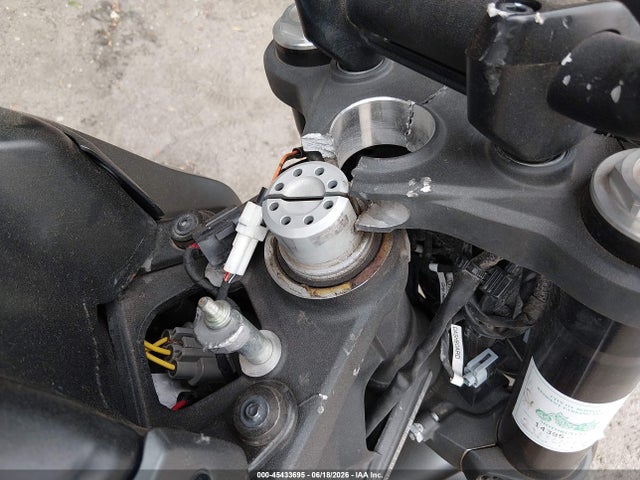 Auction sale of the 2023 Ducati Monster, vin: ZDMMAMDT1PB007293, lot number: 45433695