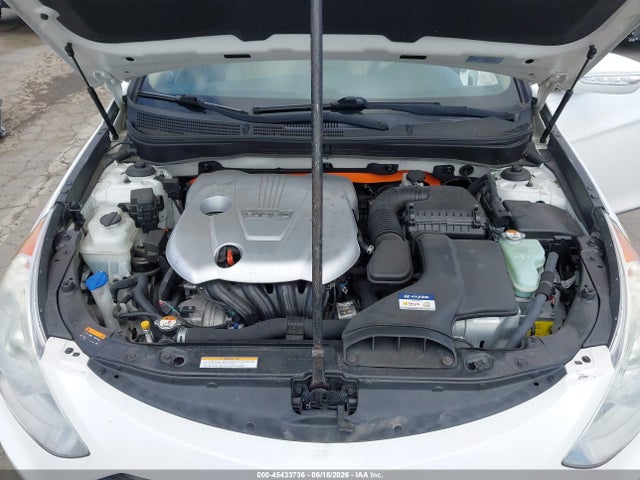 Hyundai SONATA HYBRID 2015 KMHEC4A41FA138280 Image 10