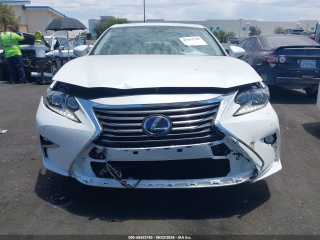 Lexus ES 300H 2017 JTHBW1GG7H2140755 Image 13