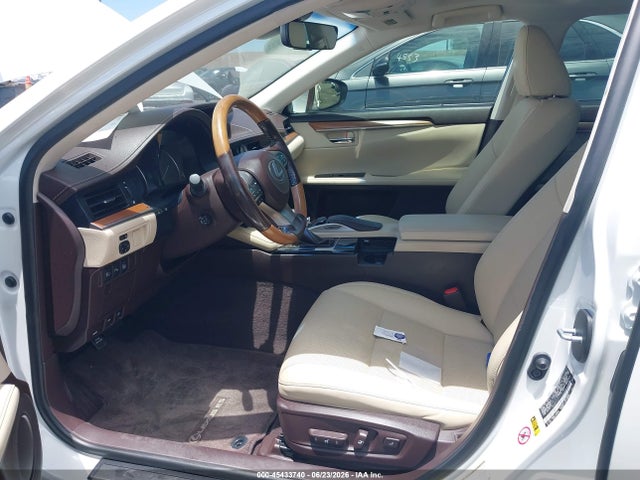 Lexus ES 300H 2017 JTHBW1GG7H2140755 Image 5