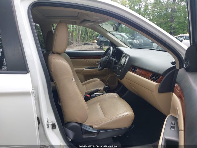 2014 Mitsubishi Outlander Se მანქანა იყიდება აუქციონზე, vin: JA4AD3A32EZ008309, აუქციონის ნომერი: 45433778
