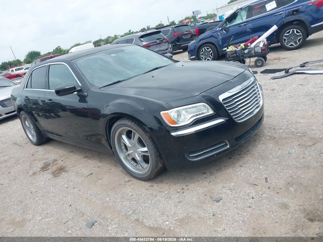 45433794 :رقم المزاد ، 2C3CCAAG2CH107173 vin ، 2012 Chrysler 300 مزاد بيع