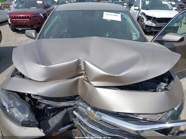 1G1ZD5ST1SF150451 Chevrolet Malibu Fwd 1lt
