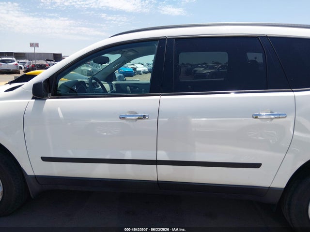 Chevrolet Traverse Ls 2015 1GNKRFKD9FJ116177 Image 15
