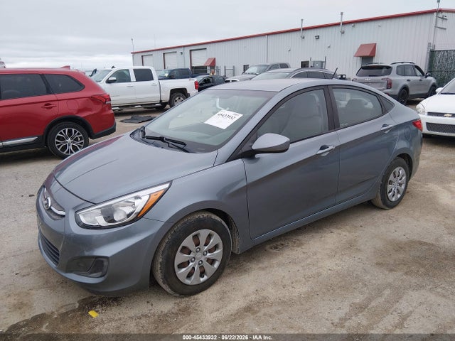 Hyundai ACCENT SE 2017 KMHCT4AE7HU381318 Image 2