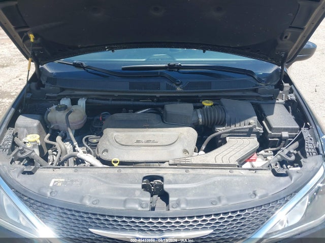 Продаж на аукціоні авто 2020 Chrysler Pacifica Touring L, vin: 2C4RC1BG7LR106941, номер лоту: 45433998