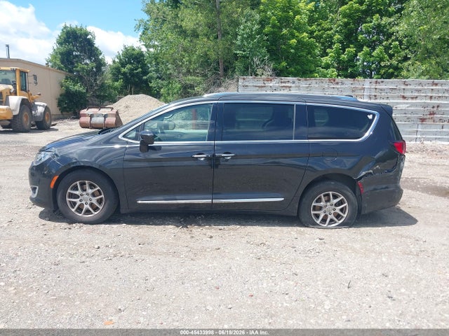 Продаж на аукціоні авто 2020 Chrysler Pacifica Touring L, vin: 2C4RC1BG7LR106941, номер лоту: 45433998