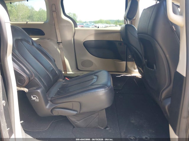 Продаж на аукціоні авто 2020 Chrysler Pacifica Touring L, vin: 2C4RC1BG7LR106941, номер лоту: 45433998