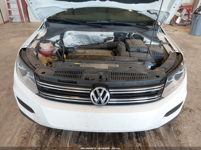 45434015 :رقم المزاد ، WVGAV7AX9FW604299 vin ، 2015 Volkswagen Tiguan S مزاد بيع