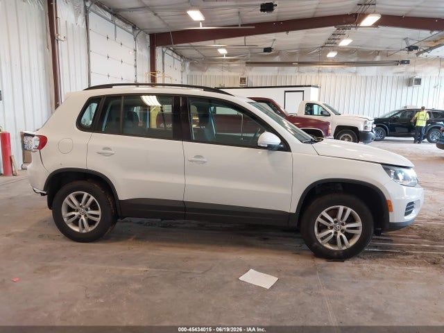 Продаж на аукціоні авто 2015 Volkswagen Tiguan S, vin: WVGAV7AX9FW604299, номер лоту: 45434015