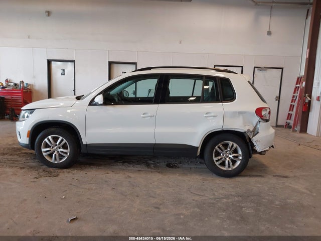 Продаж на аукціоні авто 2015 Volkswagen Tiguan S, vin: WVGAV7AX9FW604299, номер лоту: 45434015