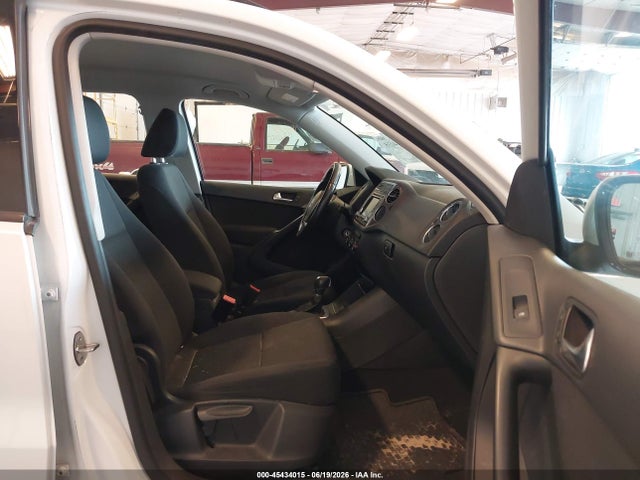 Продаж на аукціоні авто 2015 Volkswagen Tiguan S, vin: WVGAV7AX9FW604299, номер лоту: 45434015