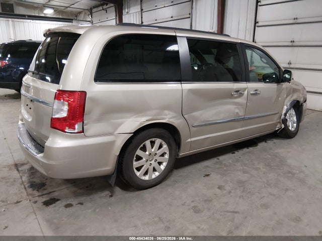 2016 Chrysler Town & Country Touring მანქანა იყიდება აუქციონზე, vin: 2C4RC1BG1GR269820, აუქციონის ნომერი: 45434026