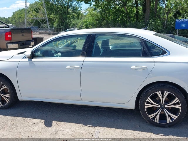 Aukcja sprzedaży 2022 Volkswagen Passat 2.0t Se, vin: 1VWSA7A35NC008556, numer aukcji: 45434109