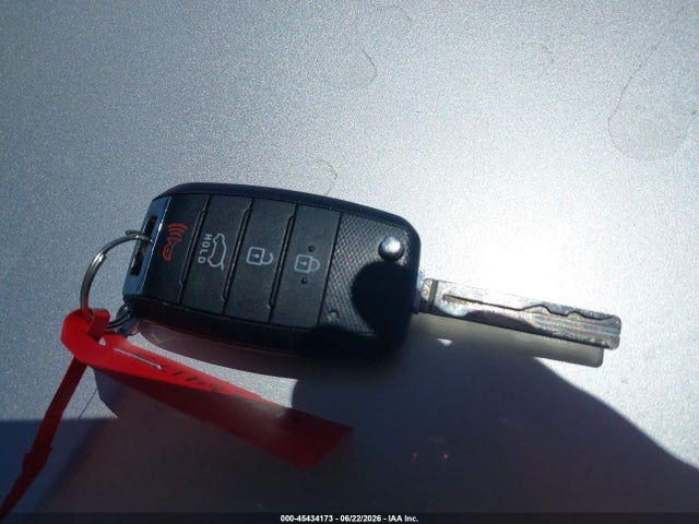 KIA SOUL + 2016 KNDJP3A52G7353336 Image 11