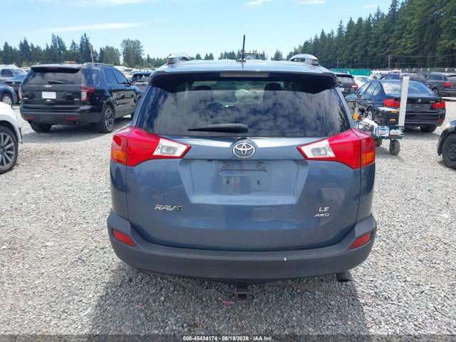 2T3BFREV0EW216238 Toyota RAV4 LE