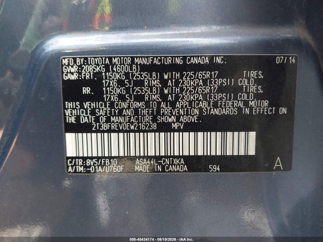 2T3BFREV0EW216238 Toyota RAV4 LE